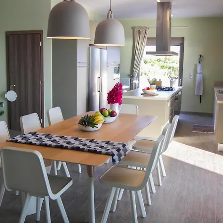 Villa Afrala Summerhouse *