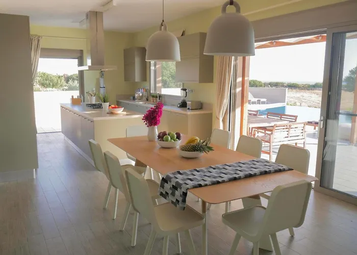 Afrala Summerhouse Villa Chavriáta